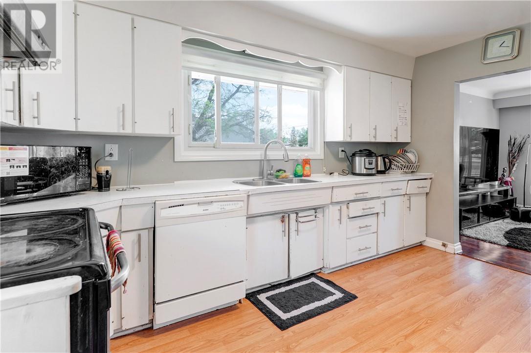 3341 Falconbridge Highway - 7