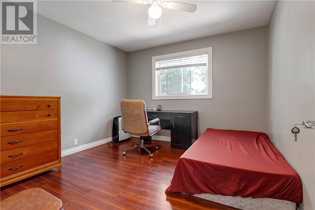 3341 Falconbridge Highway - 9