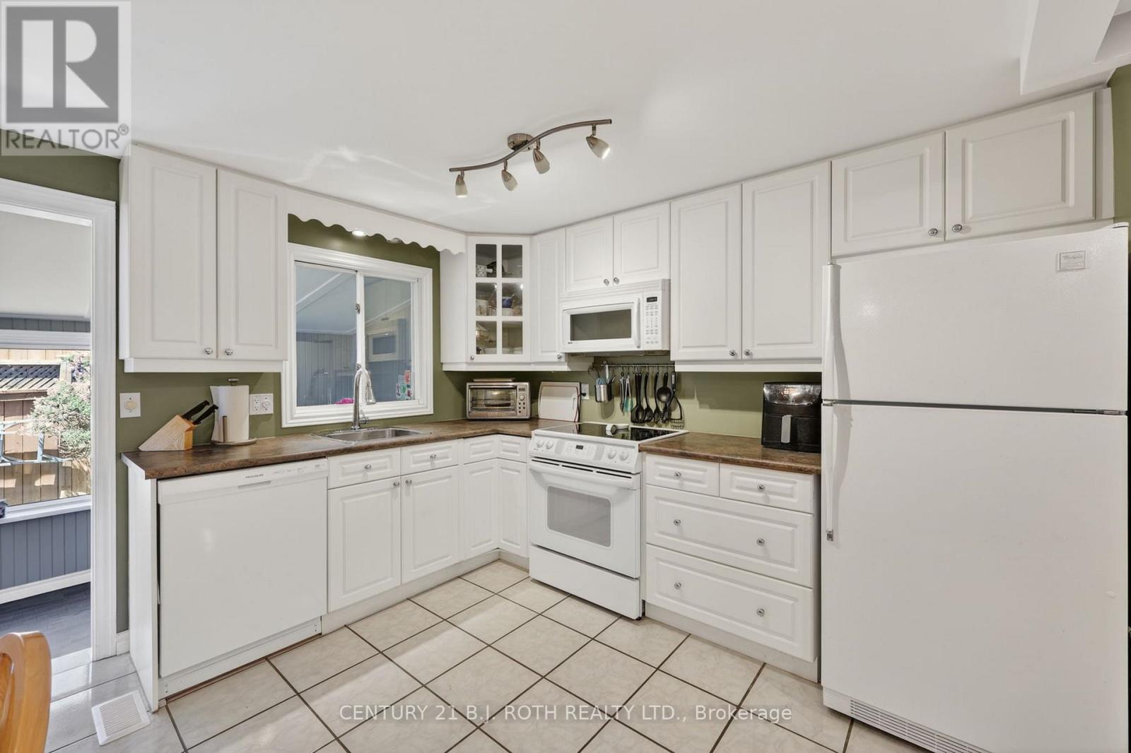 6 FORD STREET - 6