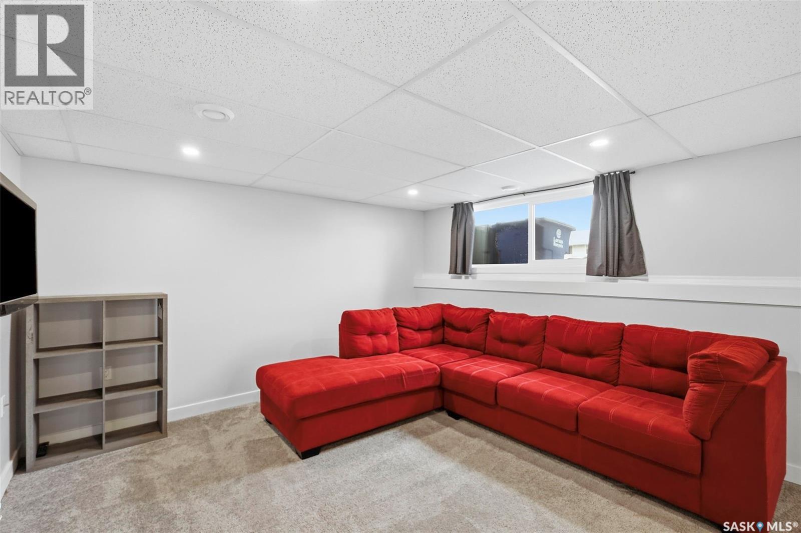 1521 Laura AVENUE — photo 18
