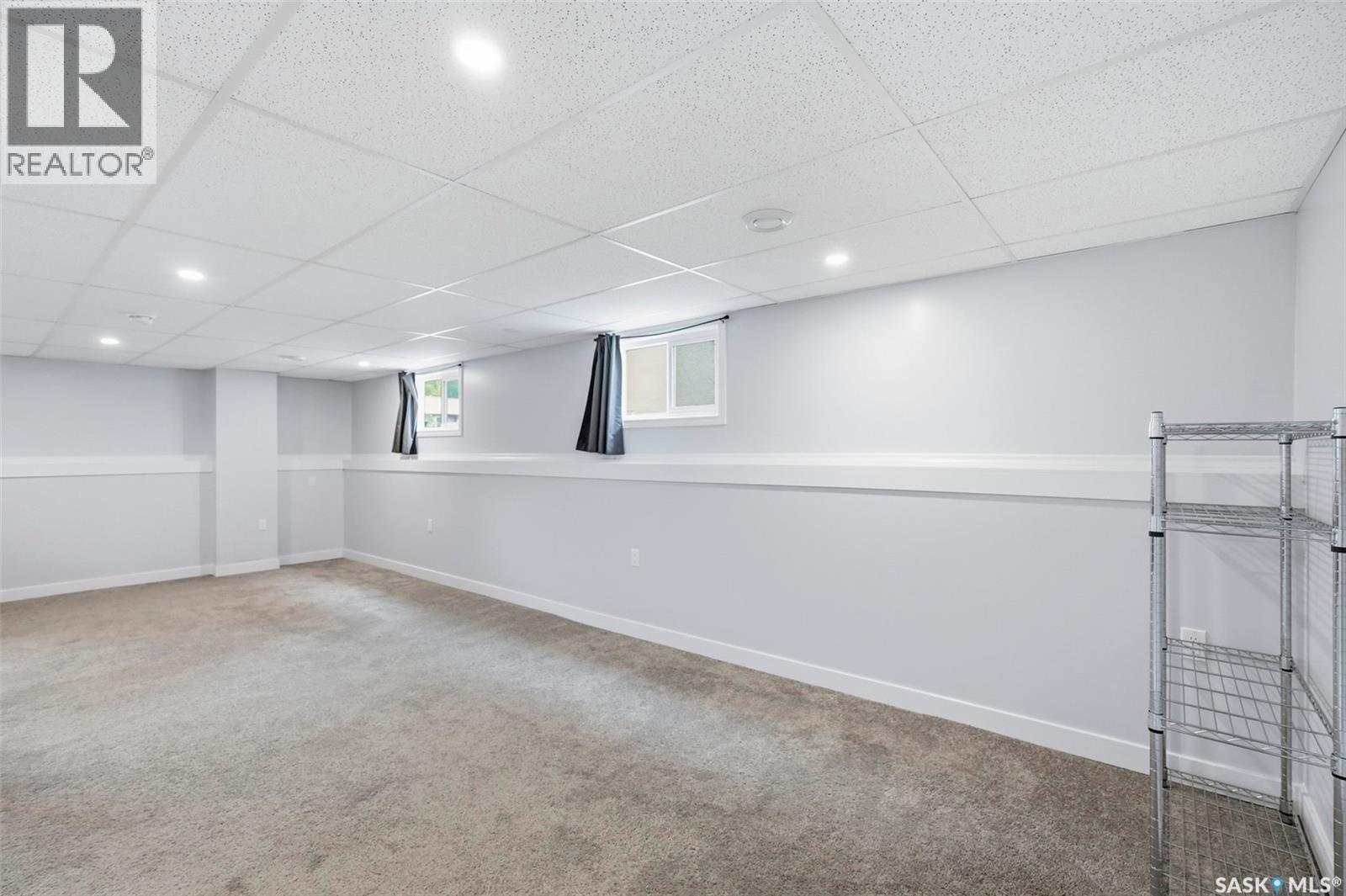 1521 Laura AVENUE — photo 21