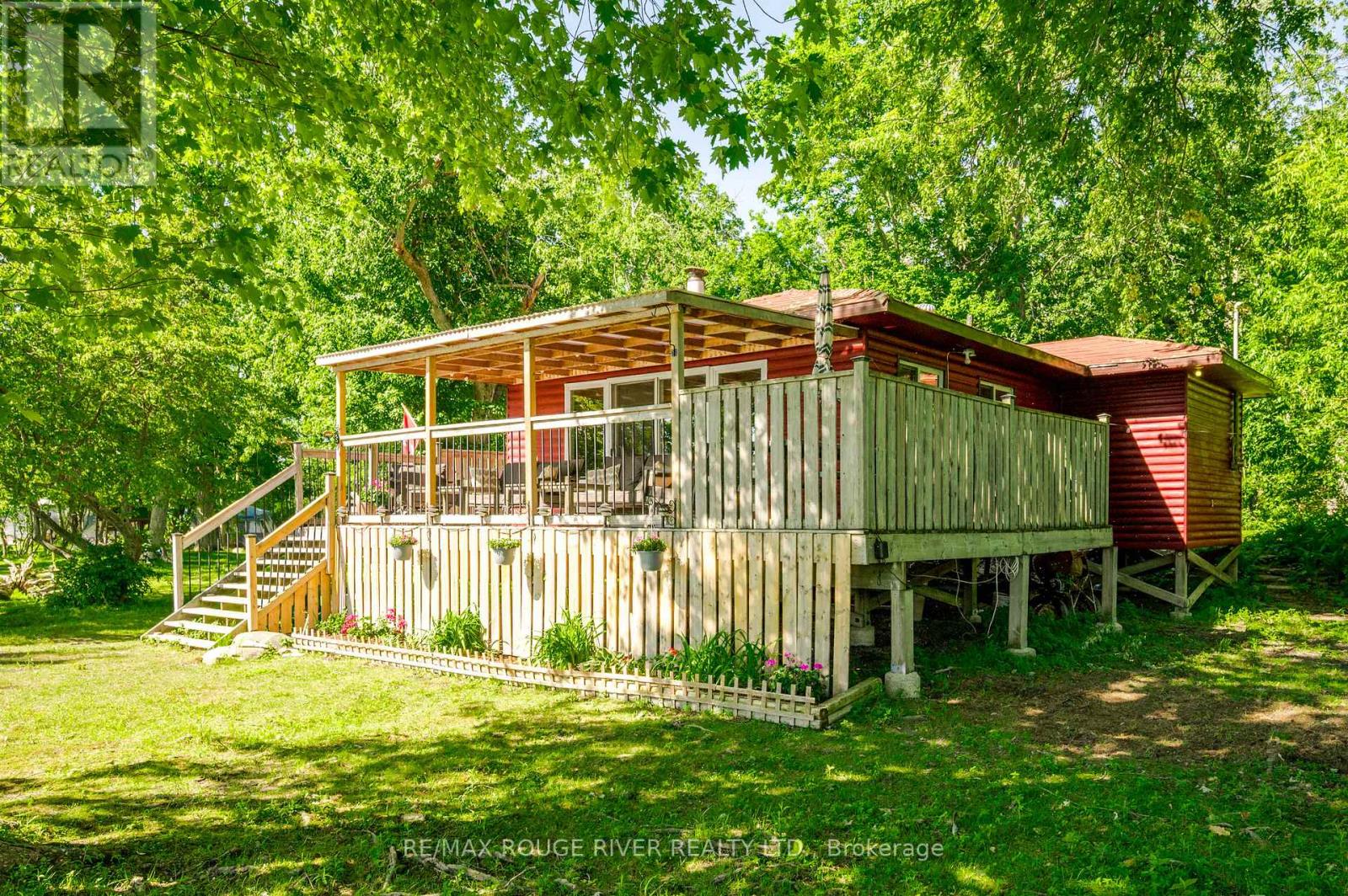 8 HUYCKE'S ISLAND - 2