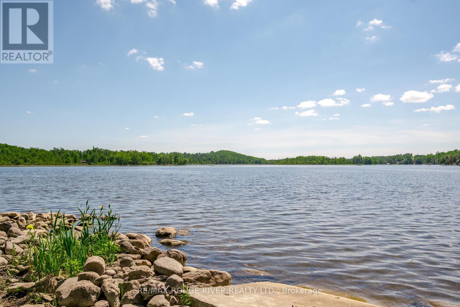 8 HUYCKE'S ISLAND - 27