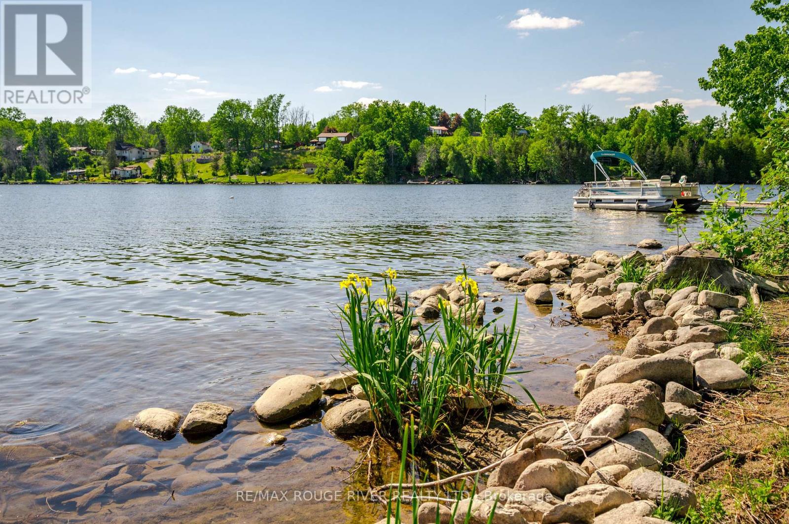 8 HUYCKE'S ISLAND - 6