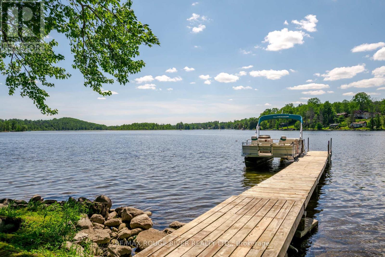 8 HUYCKE'S ISLAND - 7
