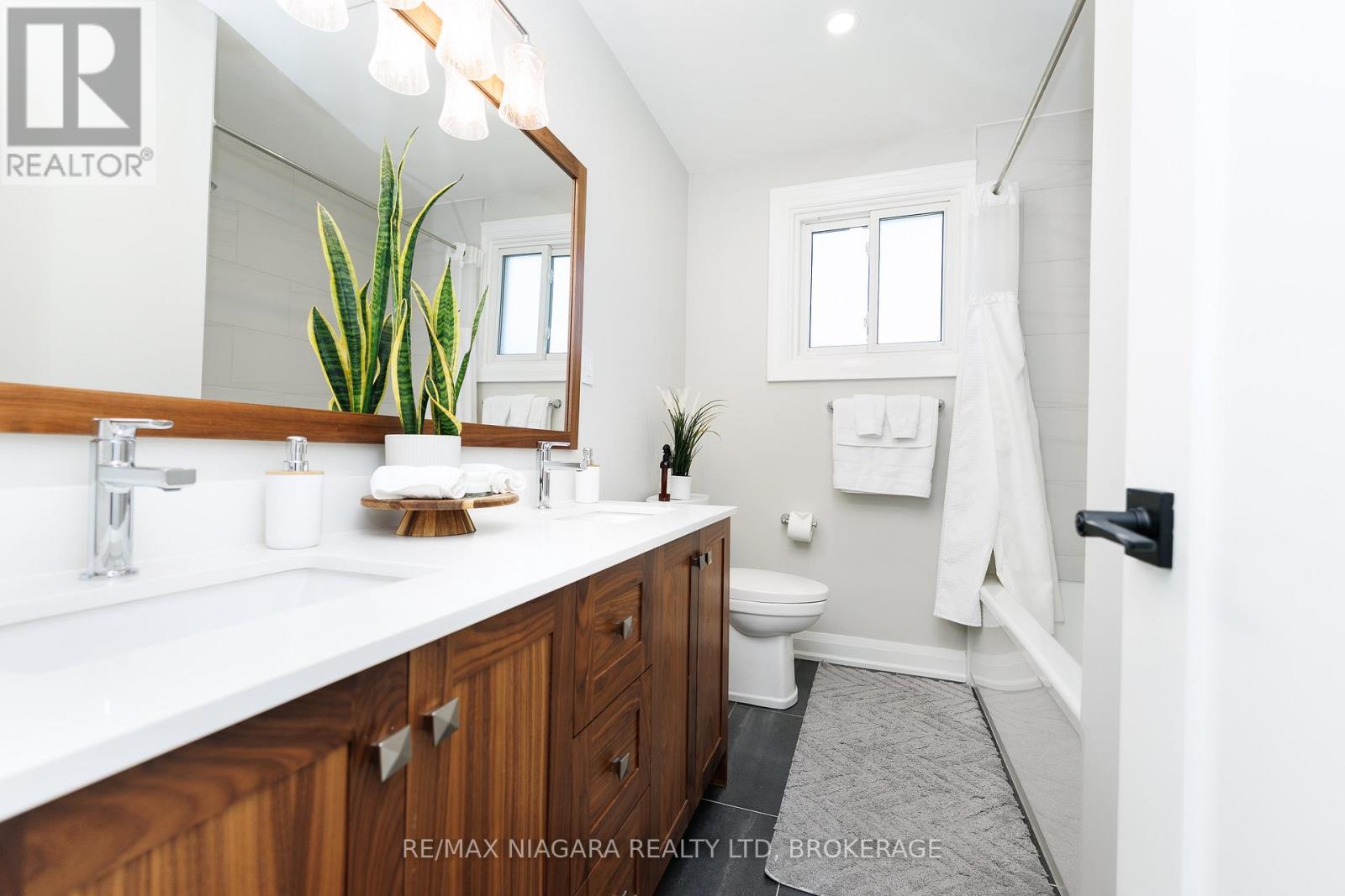 3100 RAPELJE STREET - Image 12