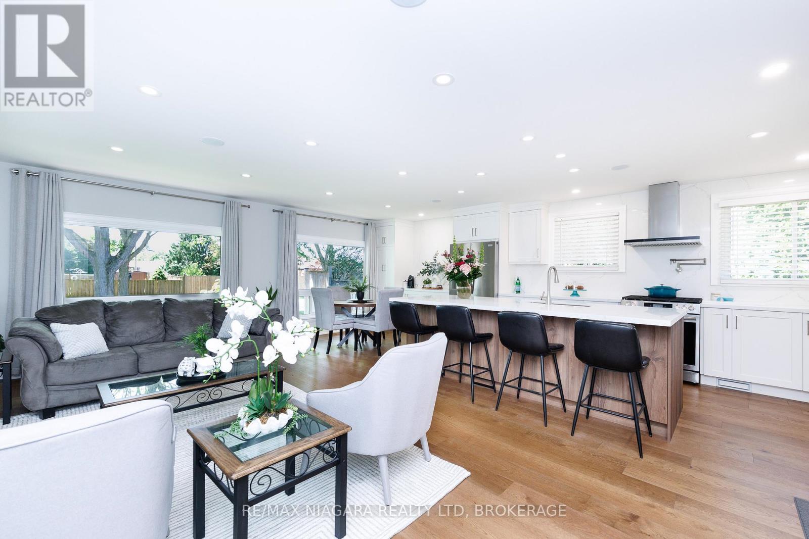 3100 RAPELJE STREET - 2