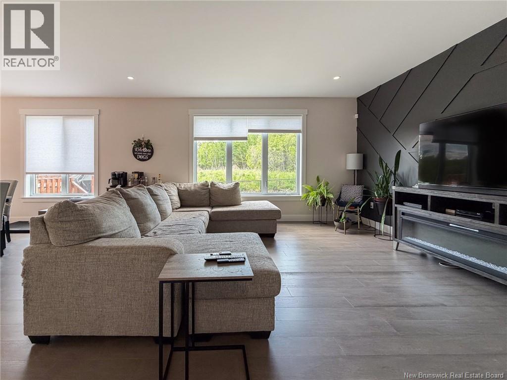 7 Aurora Street - Image 20