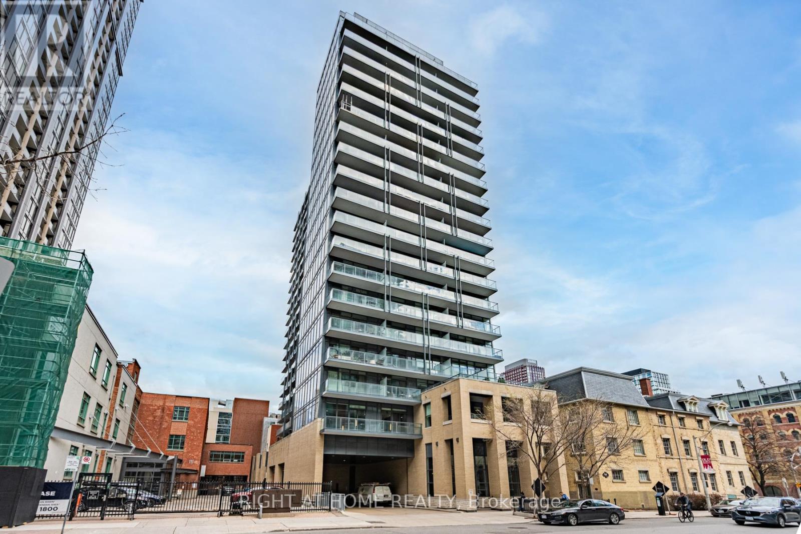 #312 105 GEORGE STREET - 1