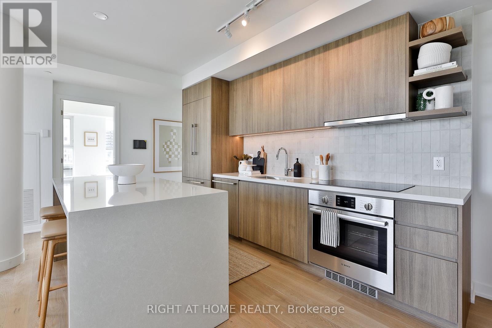 #602 1161 KINGSTON ROAD - 15
