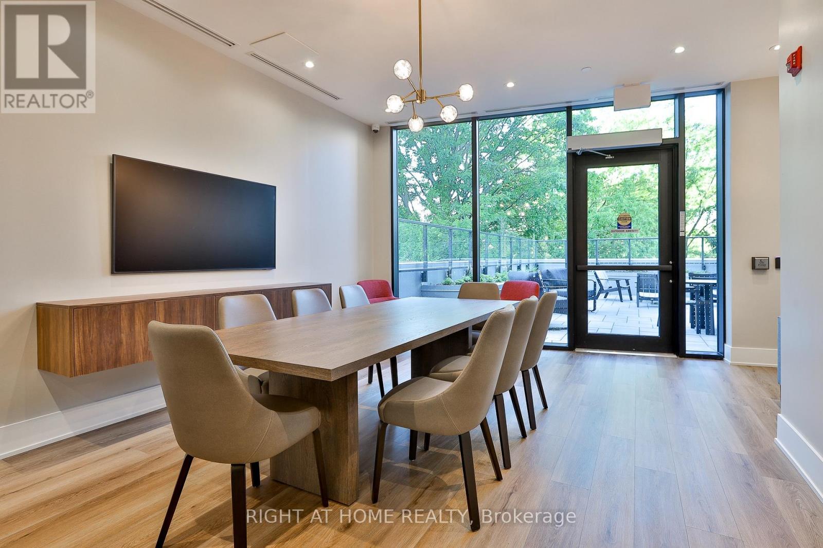 #602 1161 KINGSTON ROAD - 30