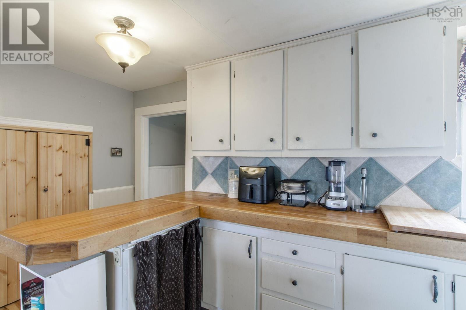 6209 Highway 1 - 8
