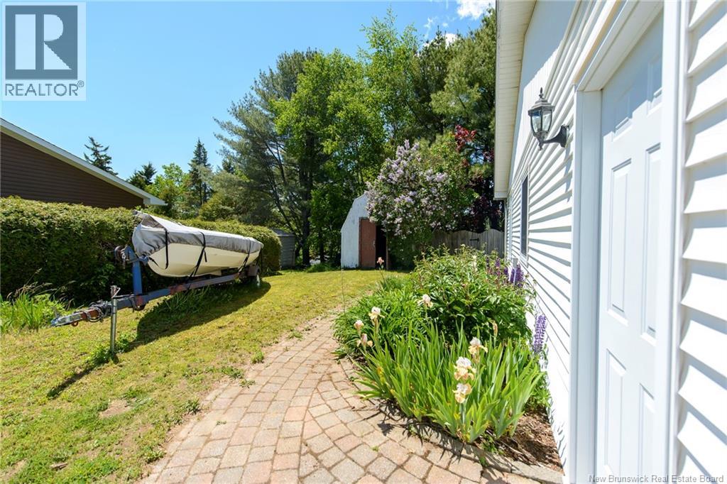 7 Baycrest Drive - Image 24