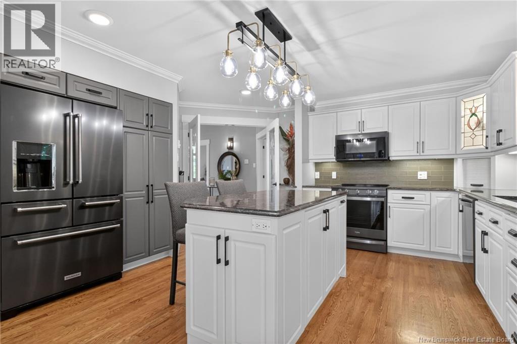 18 Morewood - Image 15