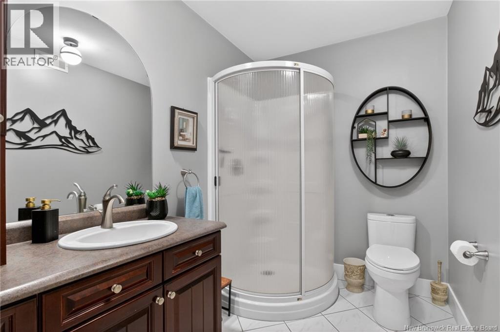 18 Morewood - Image 23