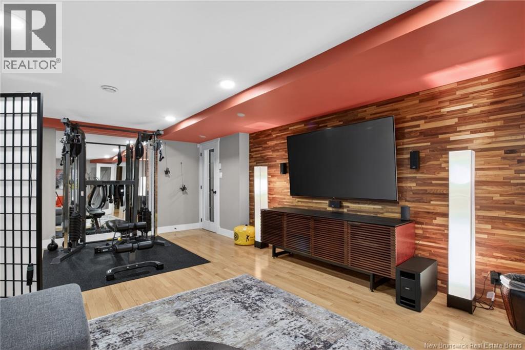 18 Morewood - Image 40