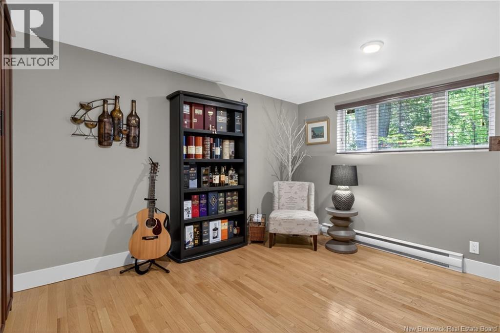 18 Morewood - Image 42