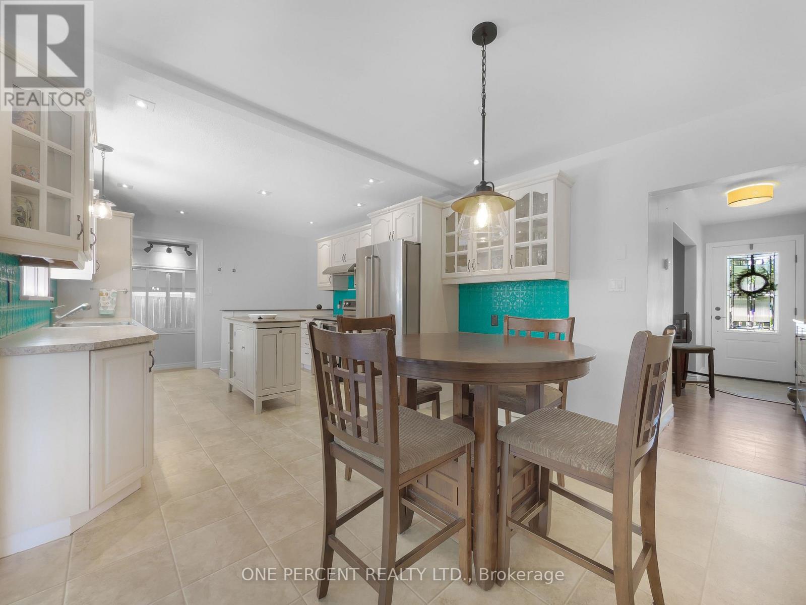 22 BRADGATE ROAD - 10