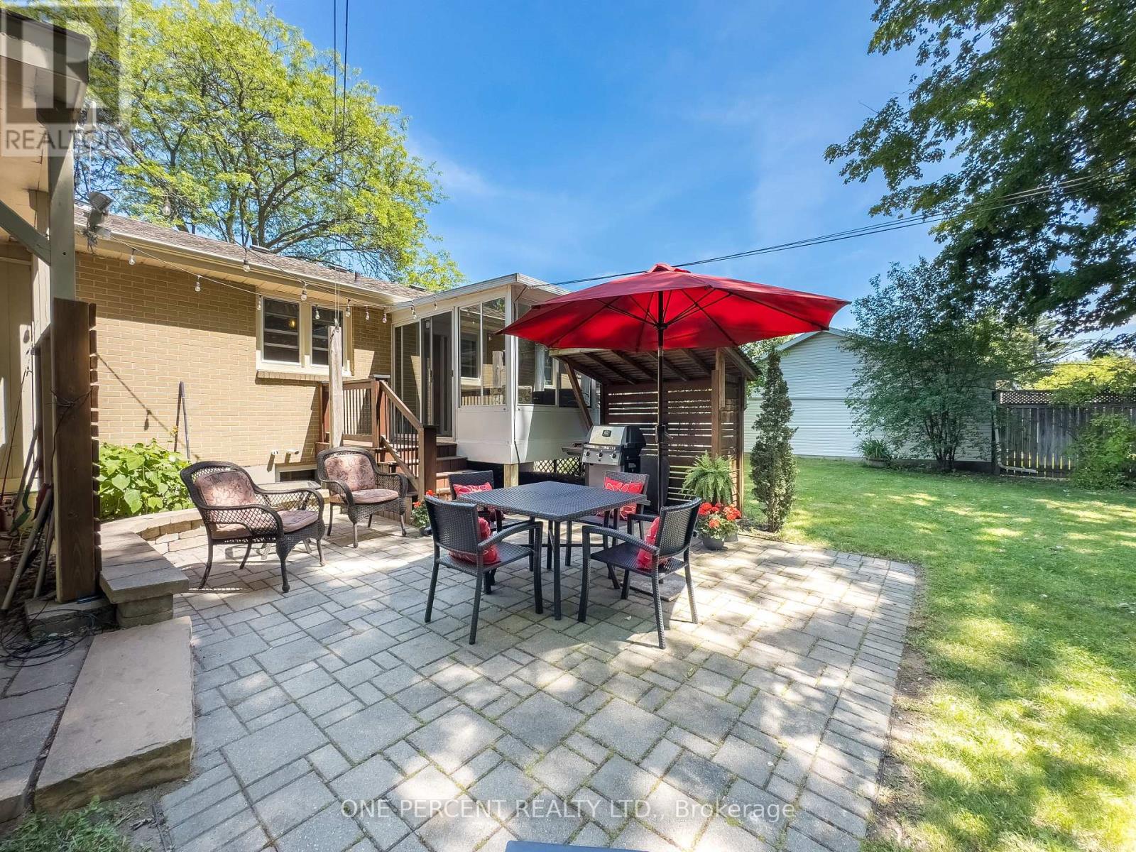 22 BRADGATE ROAD - 35