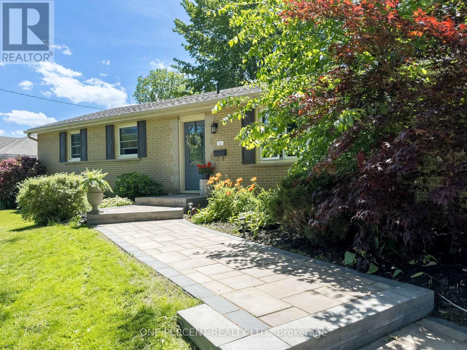 22 BRADGATE ROAD - 4