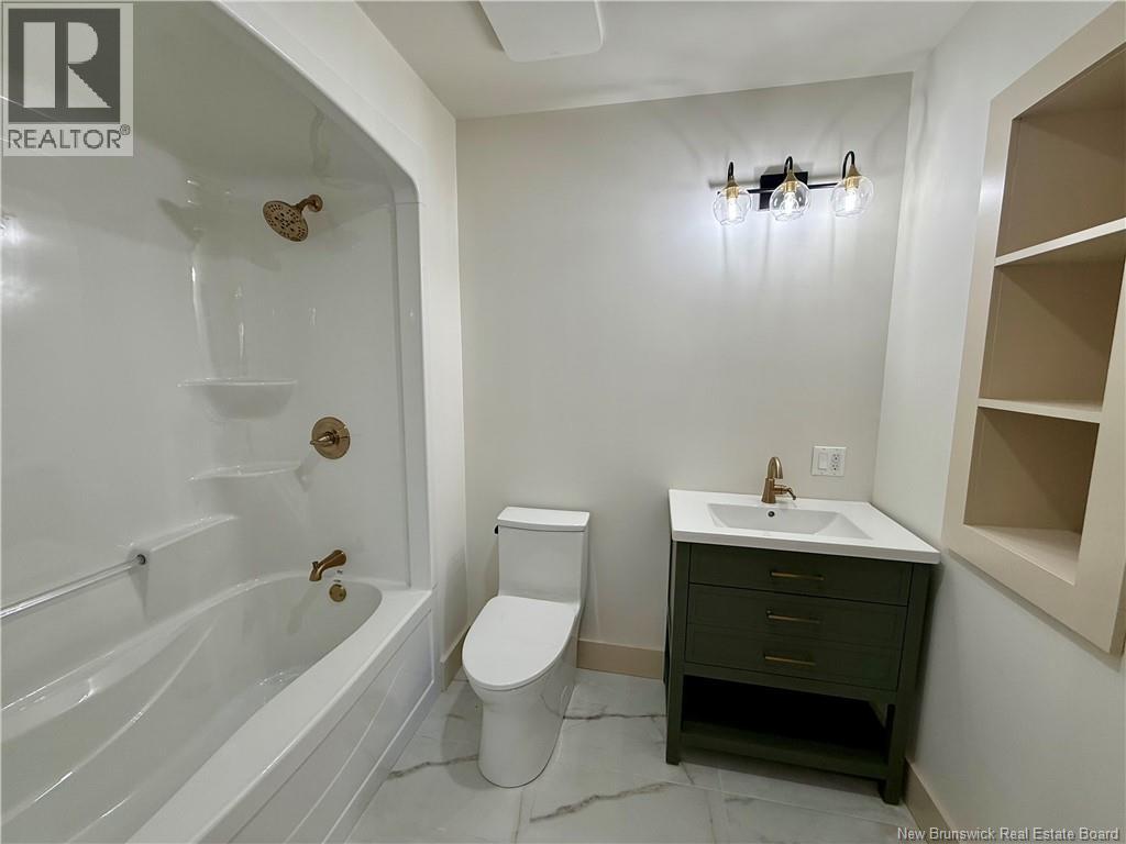 3 Hatt Crescent - 10