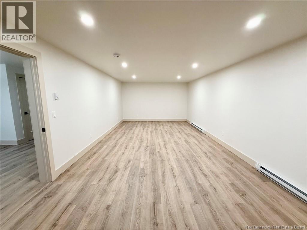 3 Hatt Crescent - Image 17