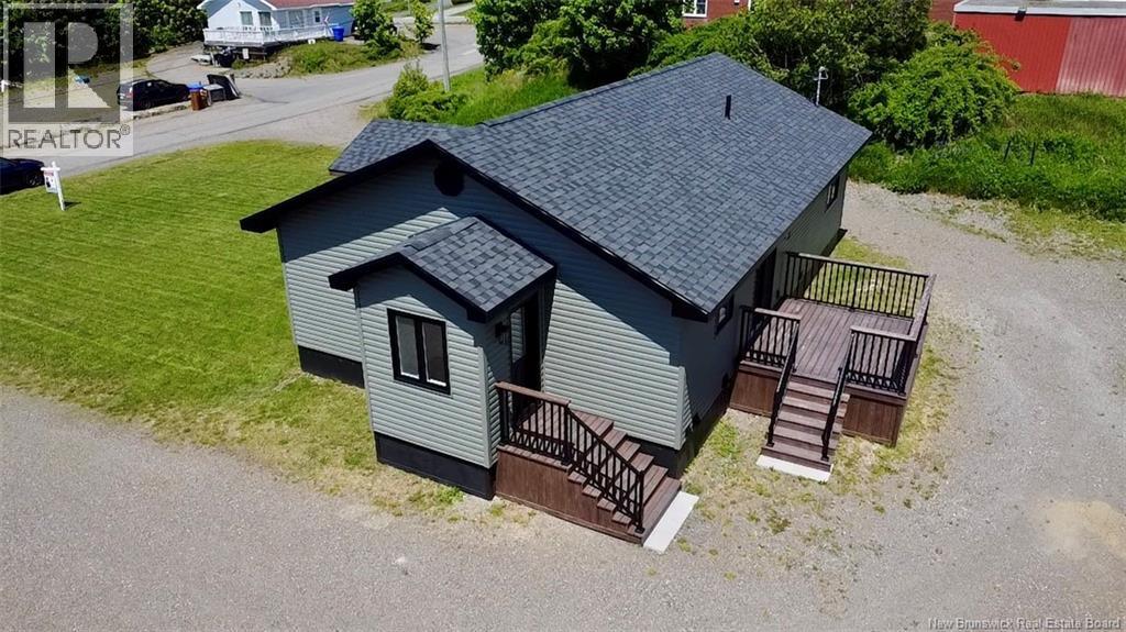 3 Hatt Crescent - 23