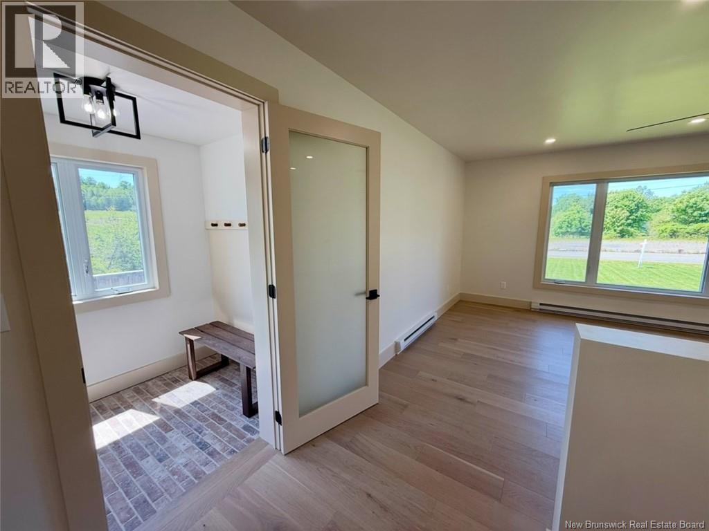 3 Hatt Crescent - Image 6