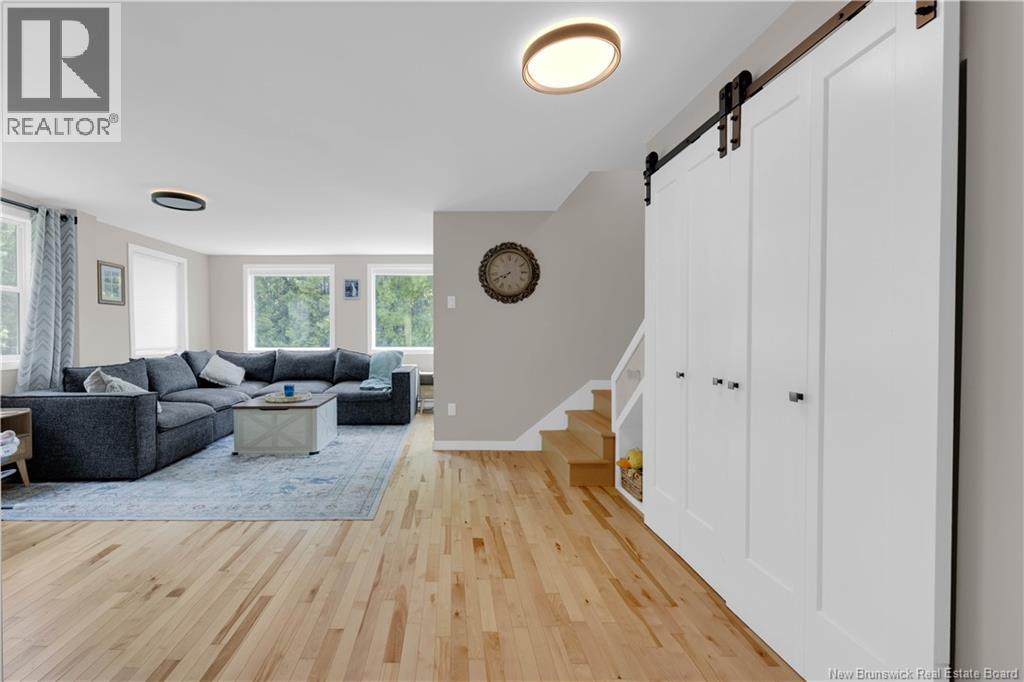 3437 Loch Lomond Road - 10