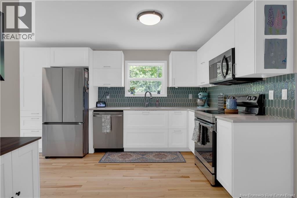 3437 Loch Lomond Road - 13