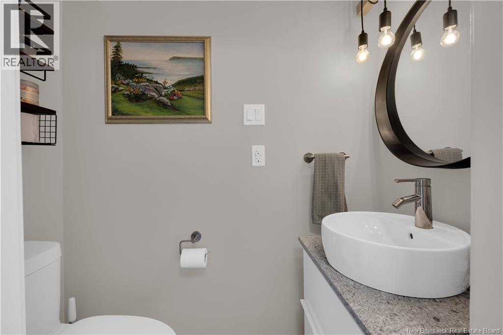 3437 Loch Lomond Road - 18