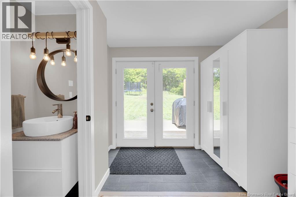 3437 Loch Lomond Road - 19