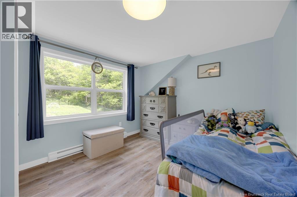 3437 Loch Lomond Road - 23