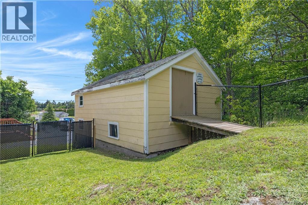 3437 Loch Lomond Road - 28