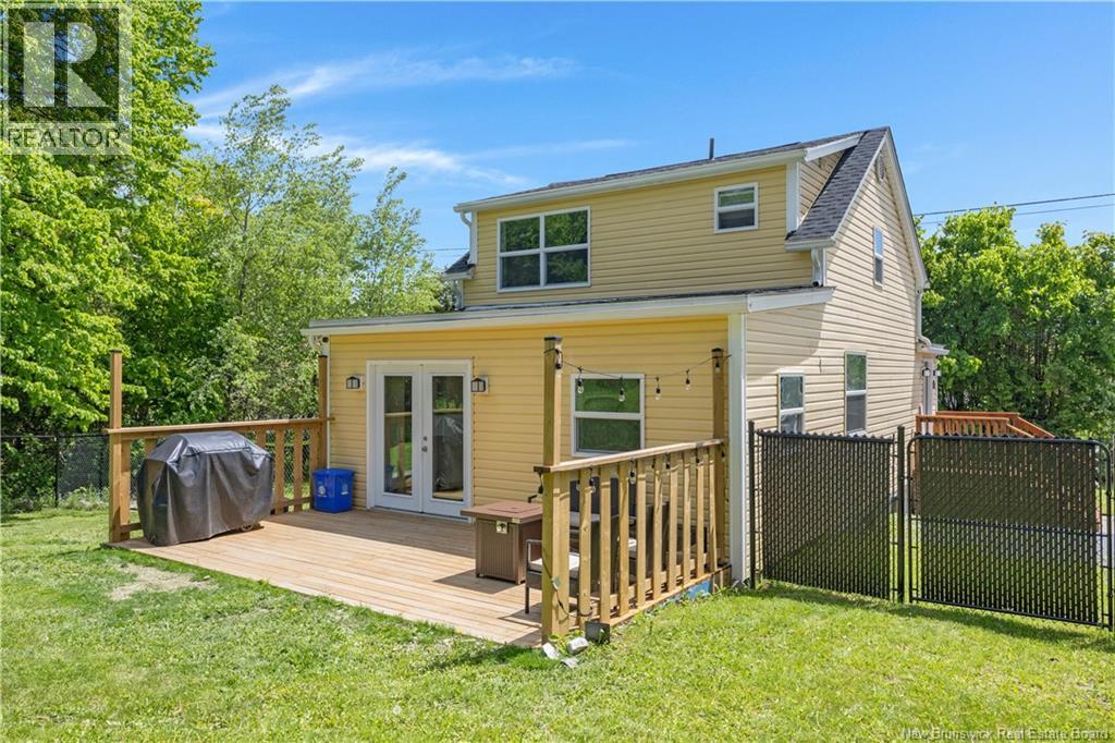 3437 Loch Lomond Road - 33