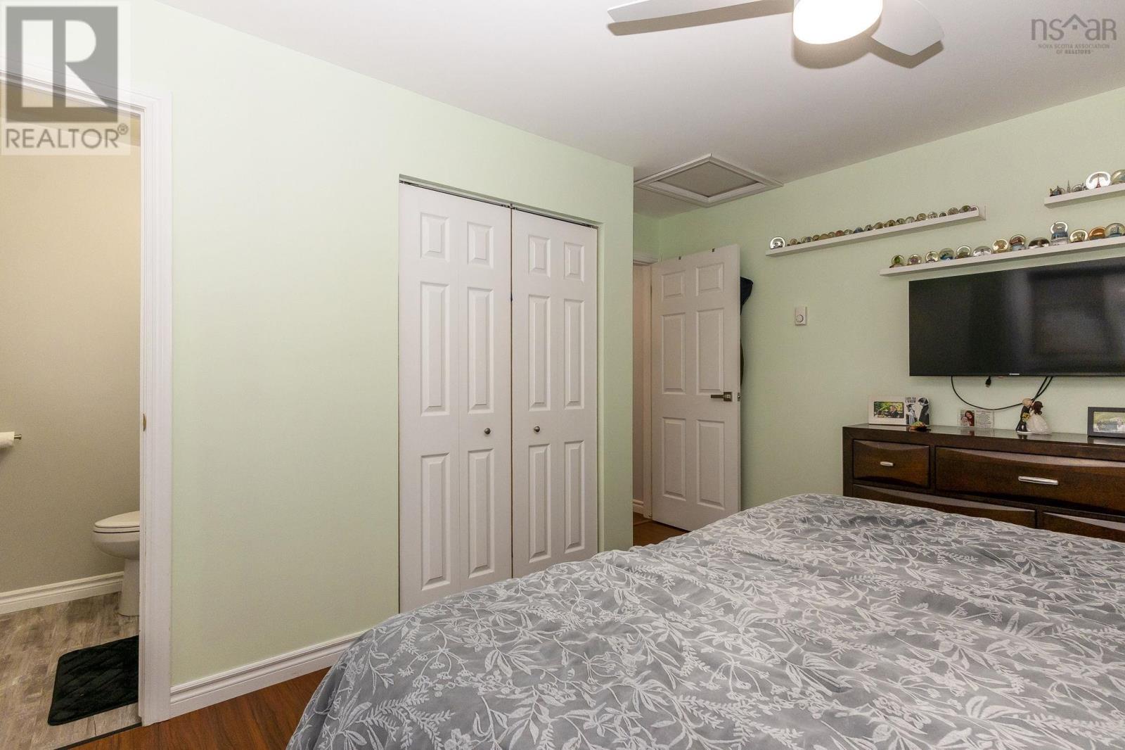 861 Julie Drive - 14