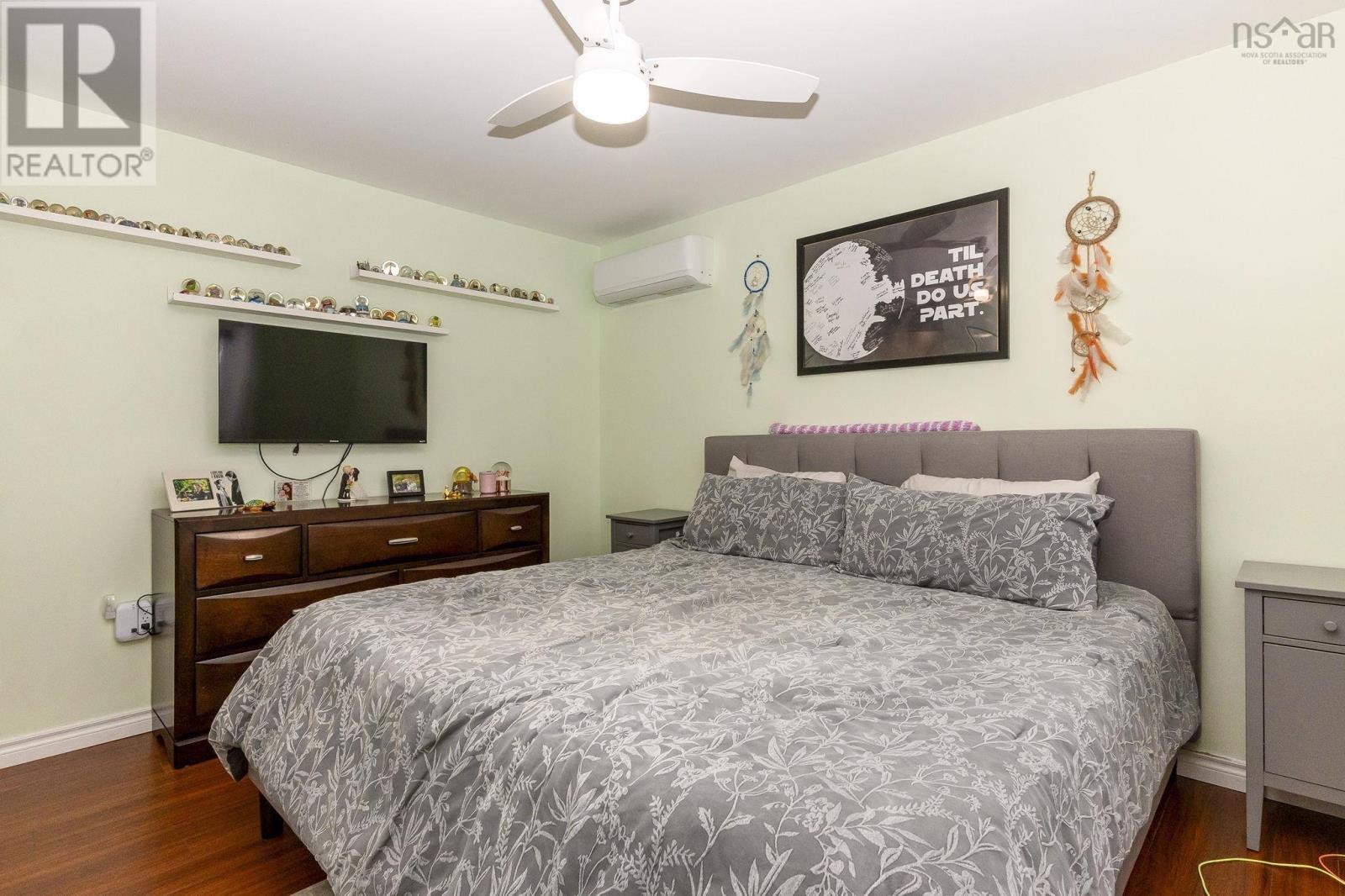 861 Julie Drive - 13