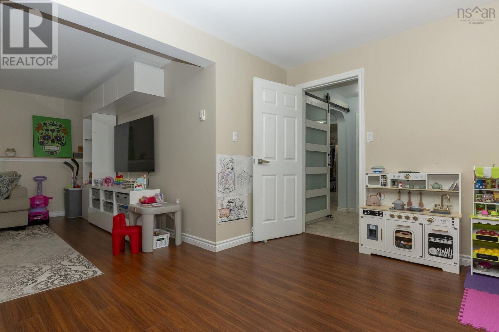 861 Julie Drive - 24