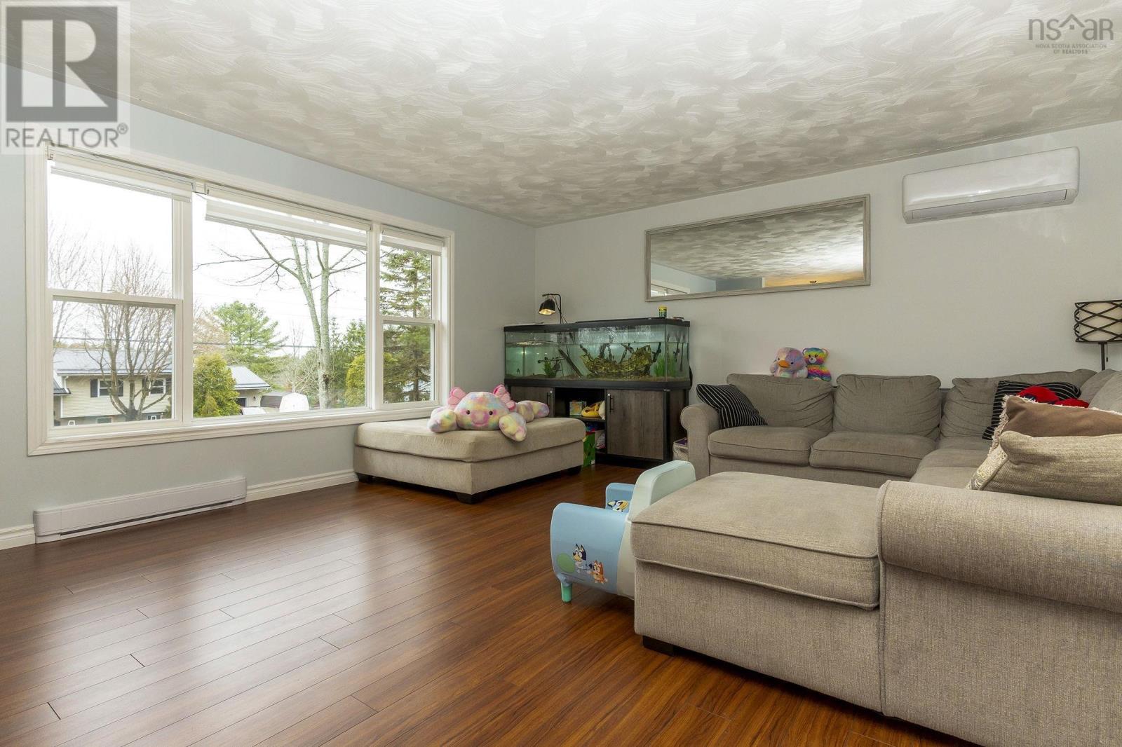 861 Julie Drive - 5