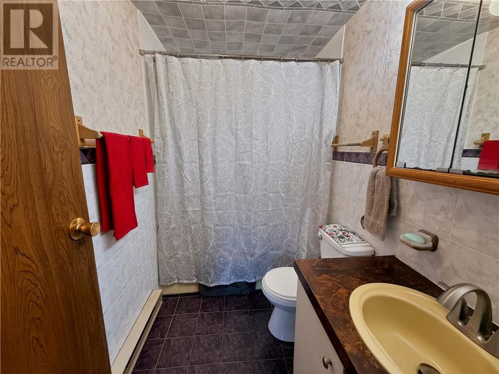 151 Graham Road - 26
