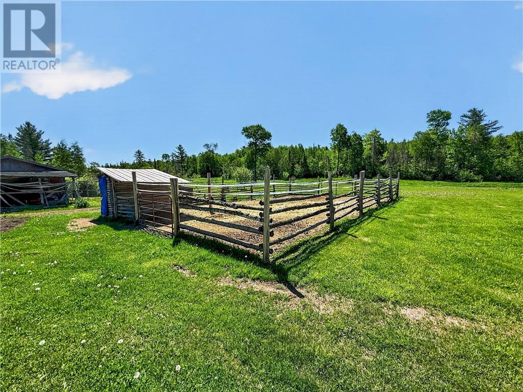 151 Graham Road - 37