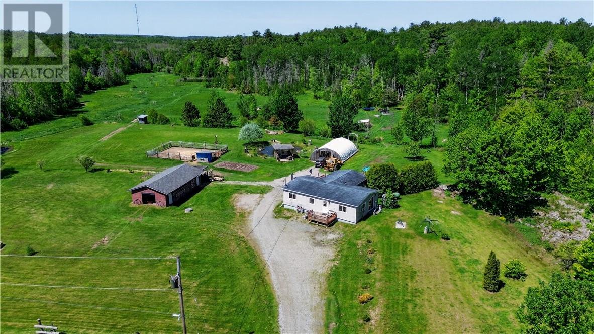 151 Graham Road - 43