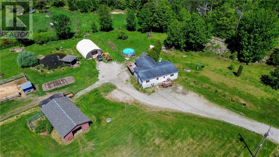 151 Graham Road - 45