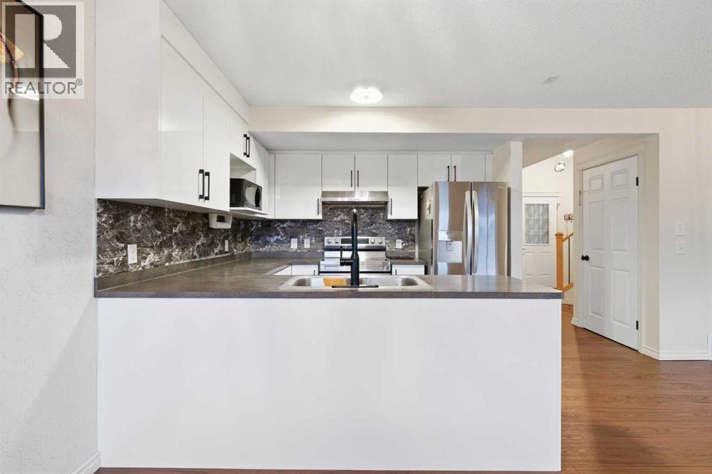 46 Bridleglen Manor SW — photo 12