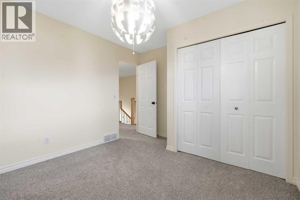 46 Bridleglen Manor SW — photo 18
