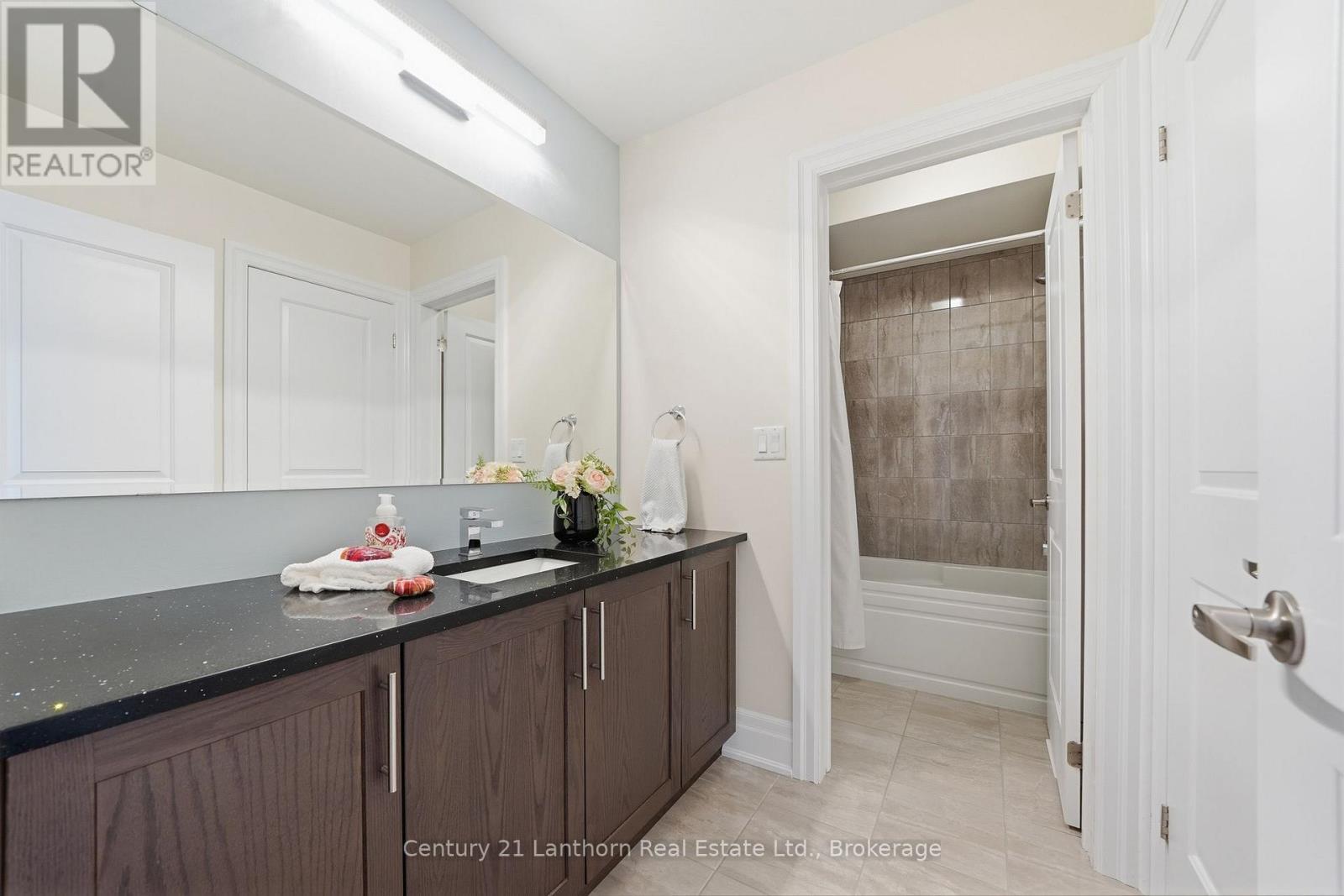 14 WELLERS WAY - 37