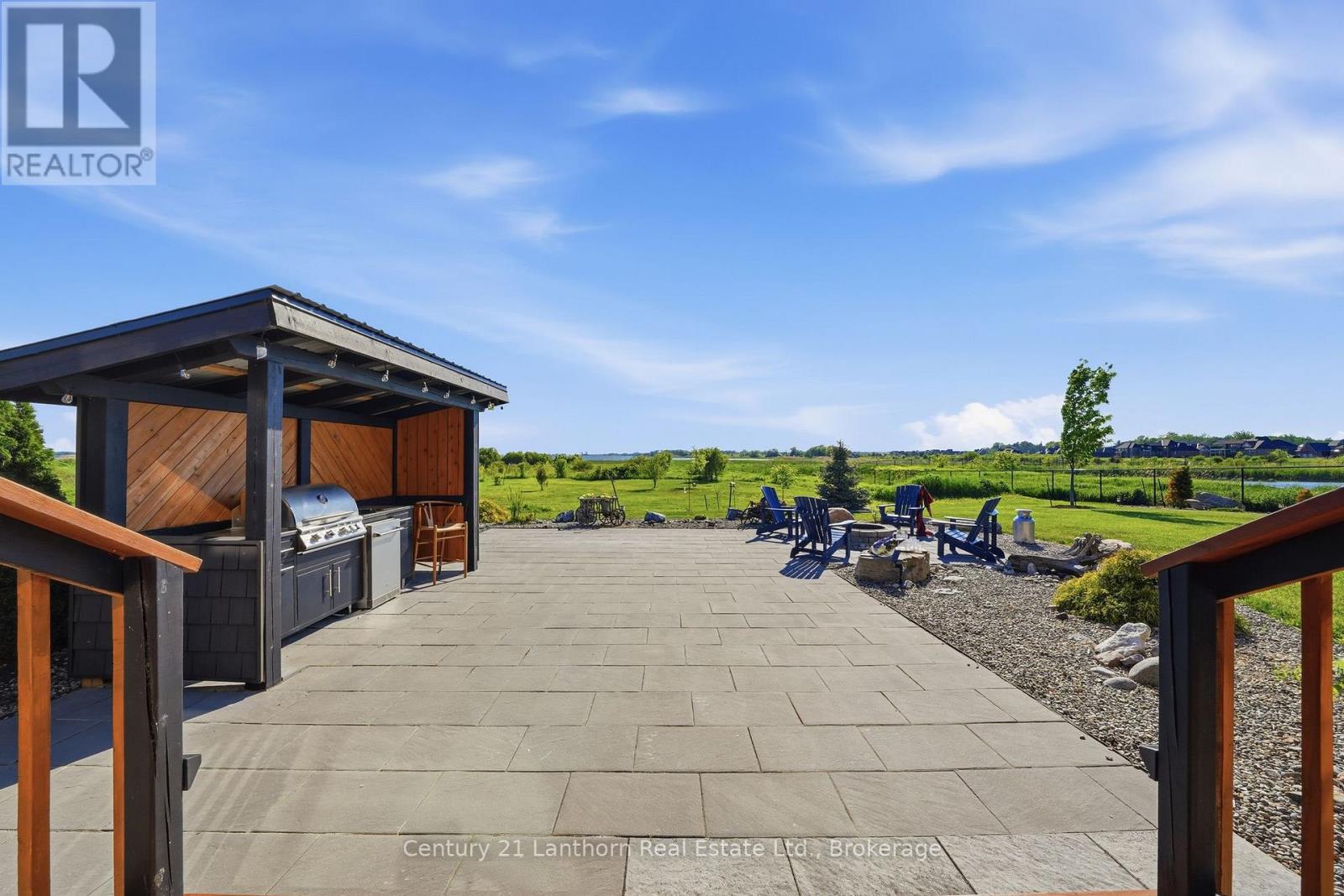 14 WELLERS WAY - 44