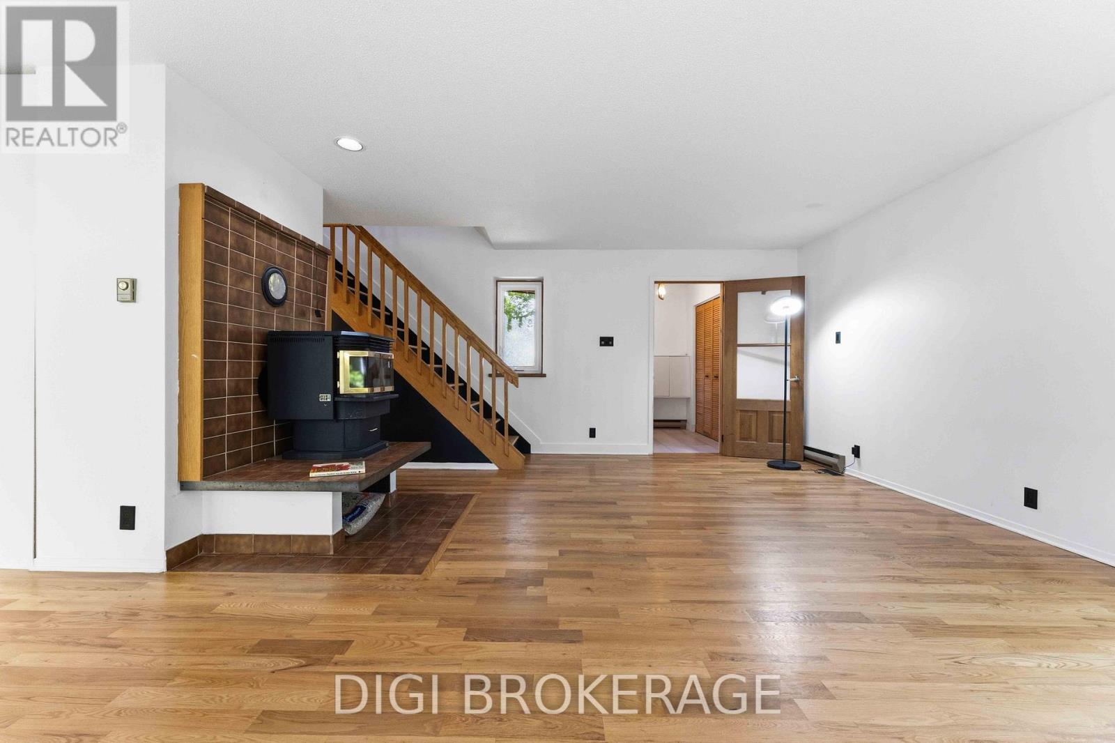 332 IONA STREET - 12