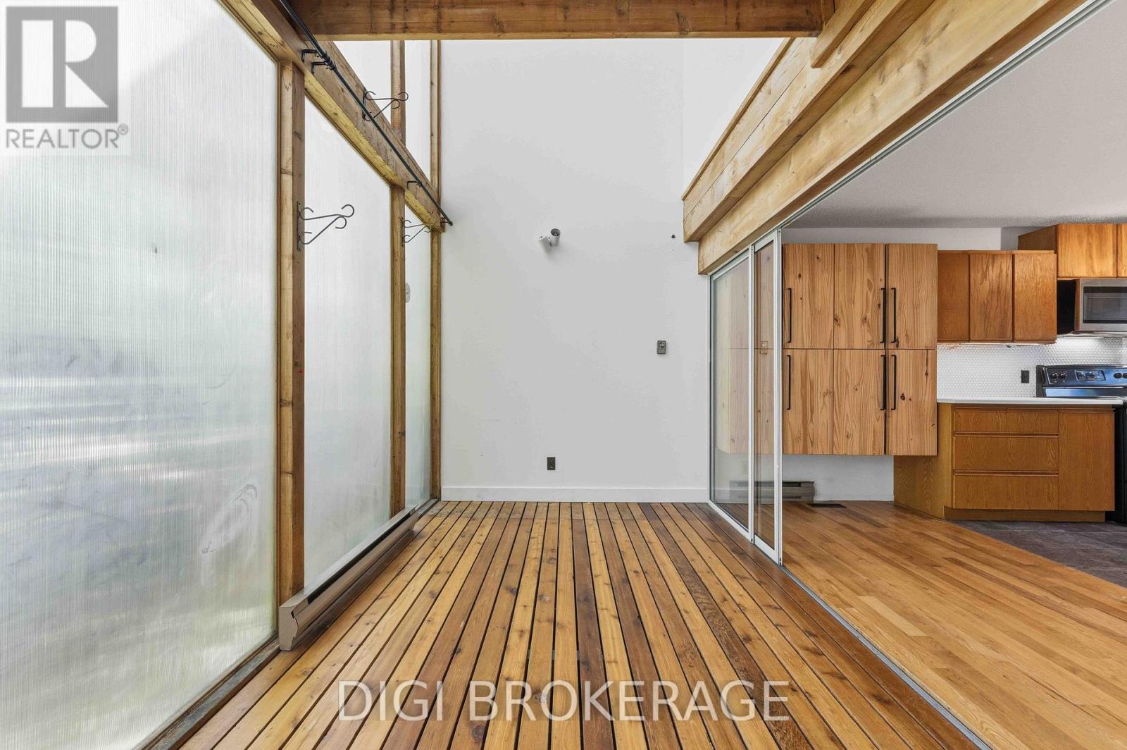 332 IONA STREET - 25