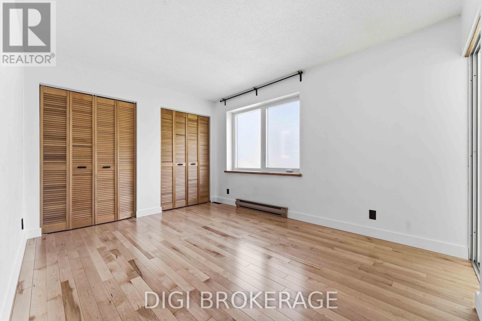 332 IONA STREET - 27